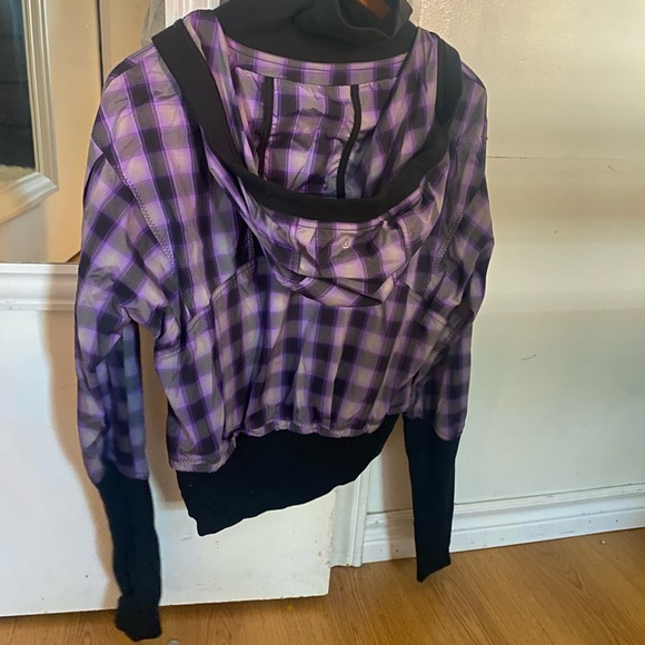 Lululemon Running Jacket - Picture 4 of 4